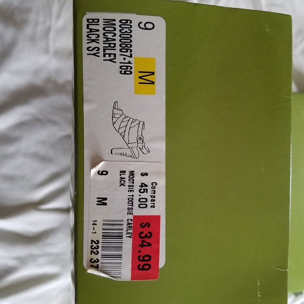 Mootsie toorsie sandals